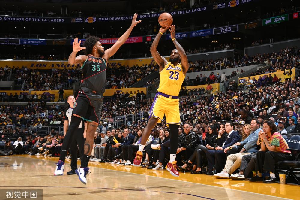 他的表现不 他的表现不